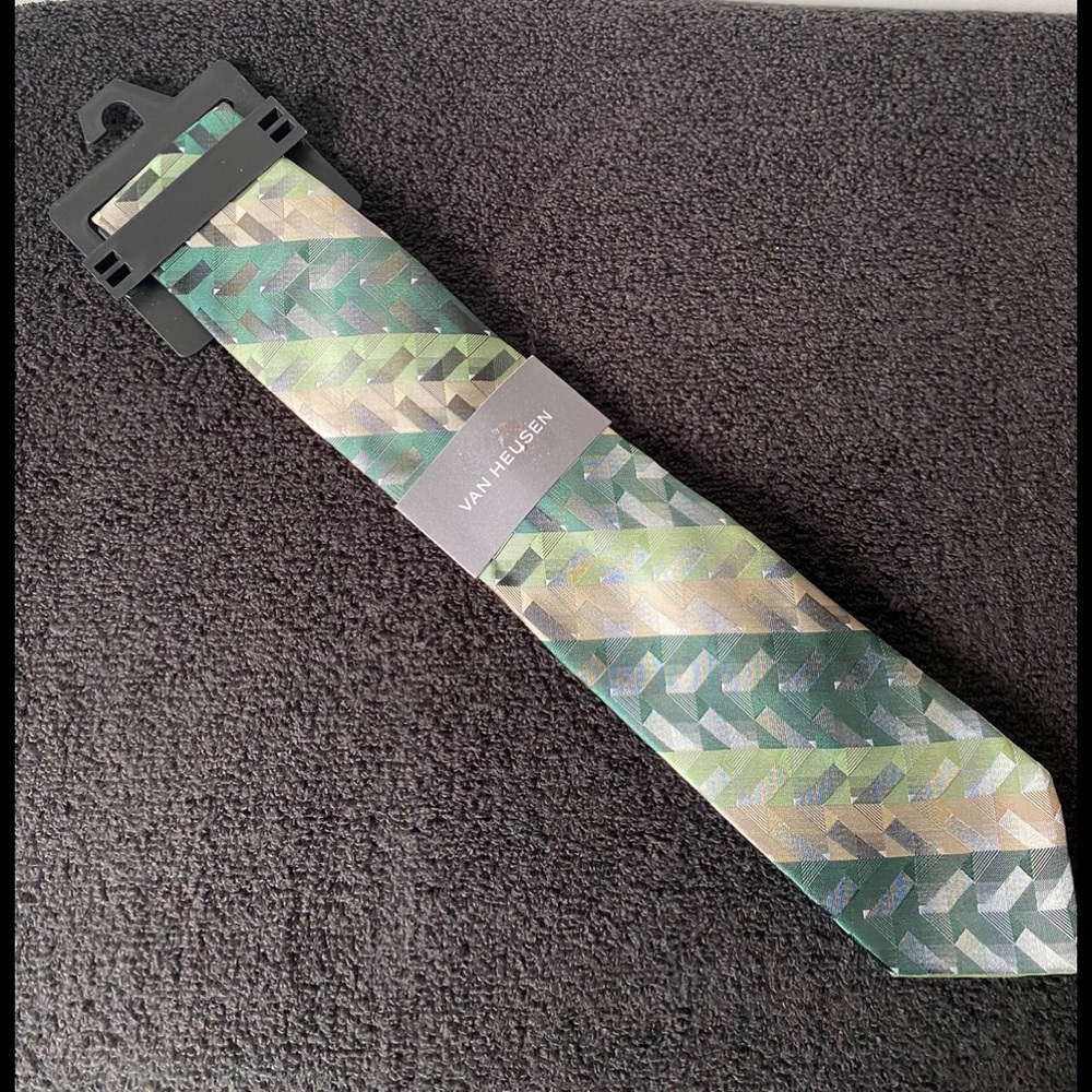 VanHeusen Neck Tie - NWT